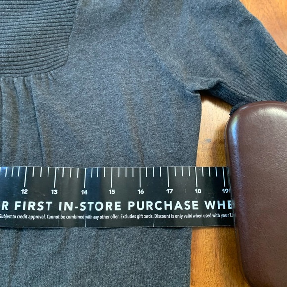 Turtle neck sweater with short sleeves - Picture 5 of 5